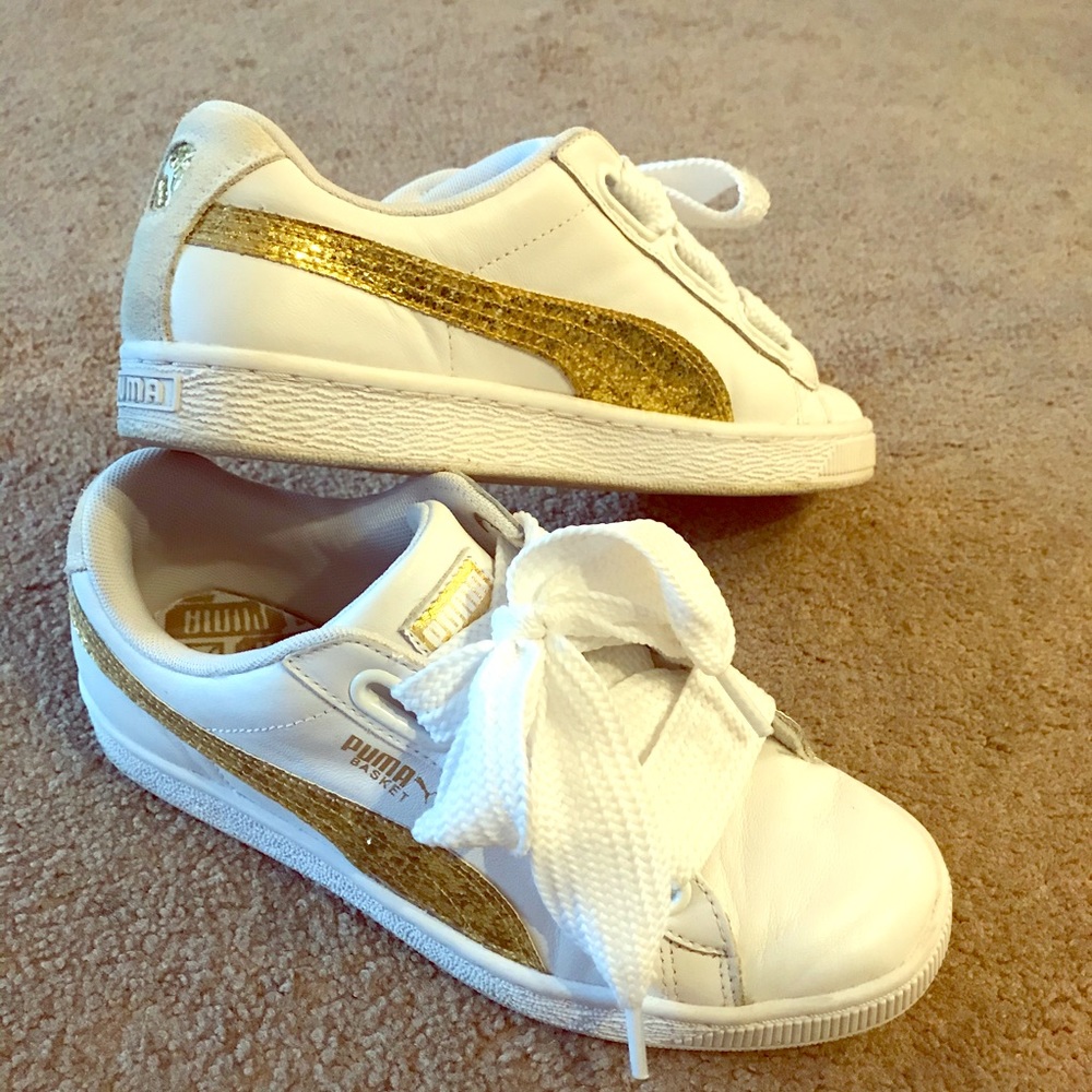 Wonen PUMA shoes